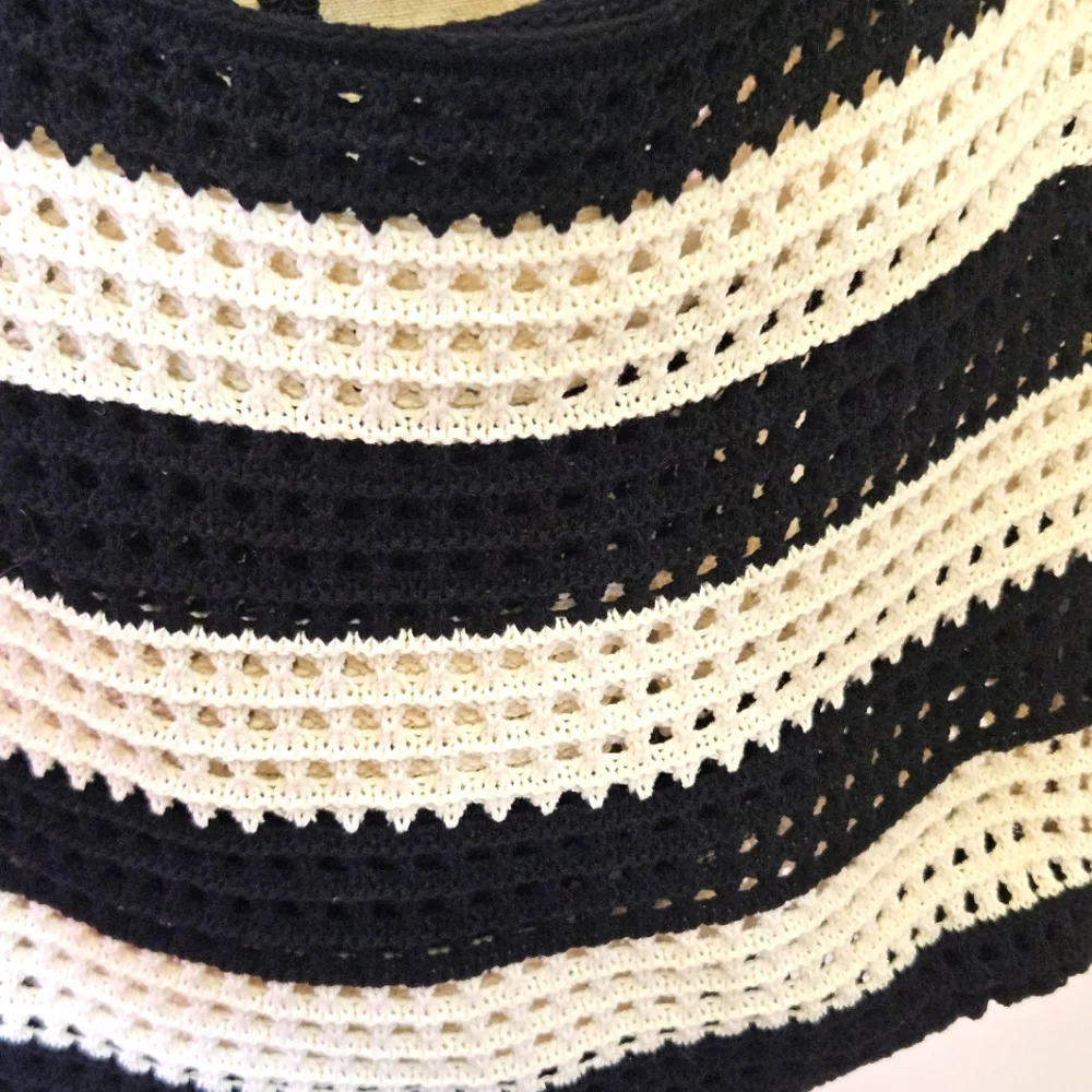 Hobo Black/Cream Stripe Crochet Knit Bohemian Tote Handbag,Large,NWOT